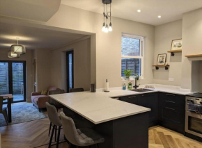 Newly refurbed house, Barons Court